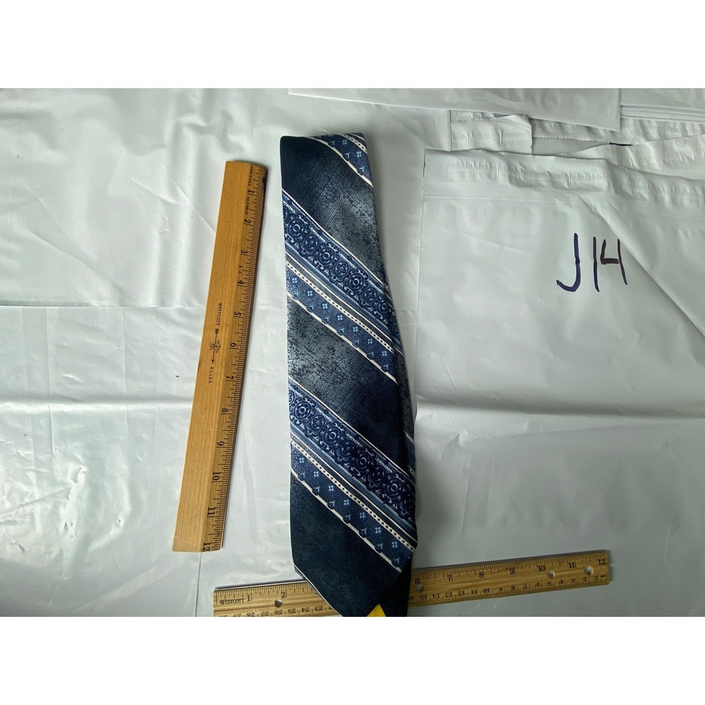 Mens Blue Geometric Stripe Silk Necktie‎